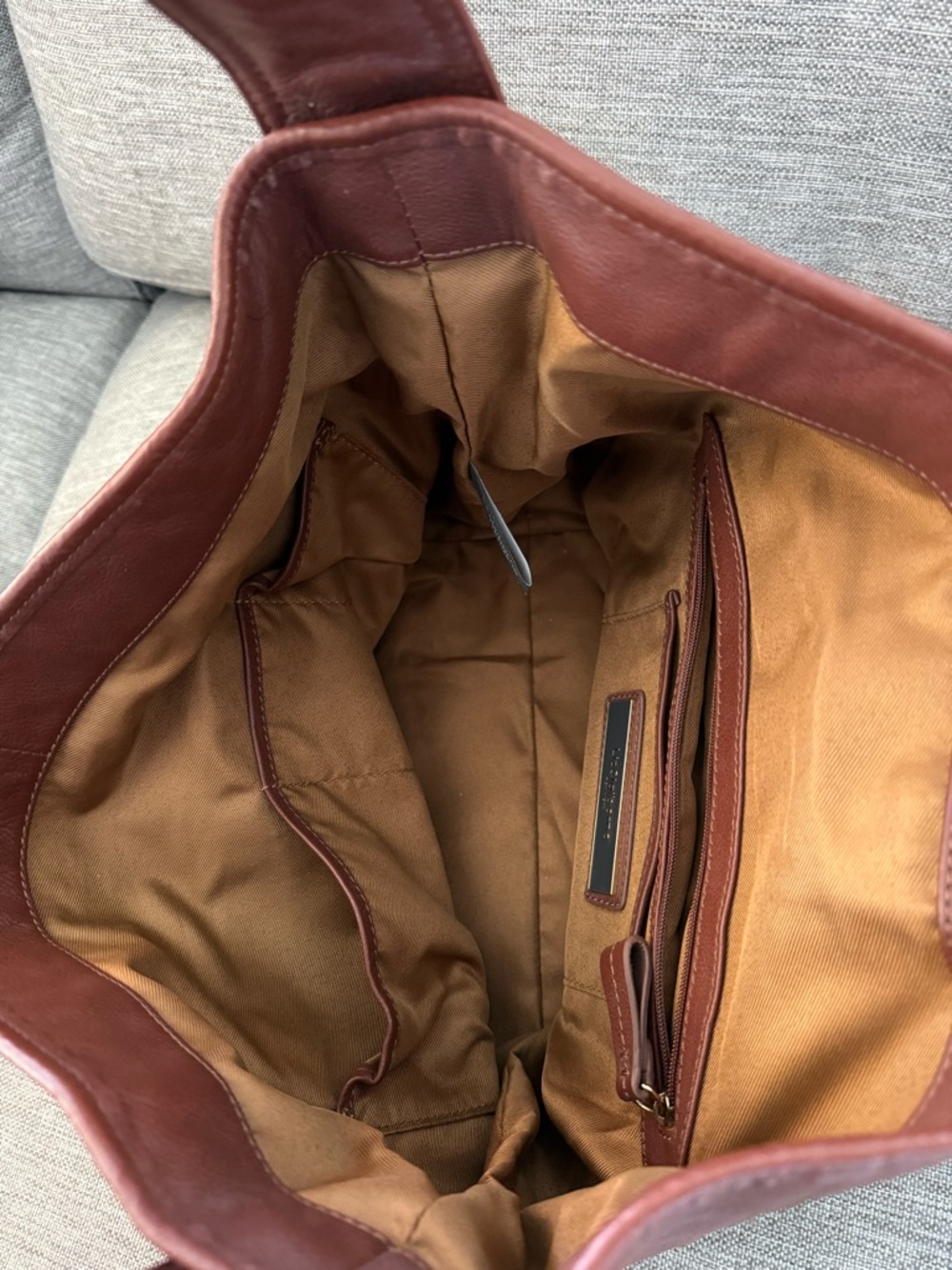 Liz Claiborne Chestnut Brown Leather Shoulder Bag - Picture 4 of 4